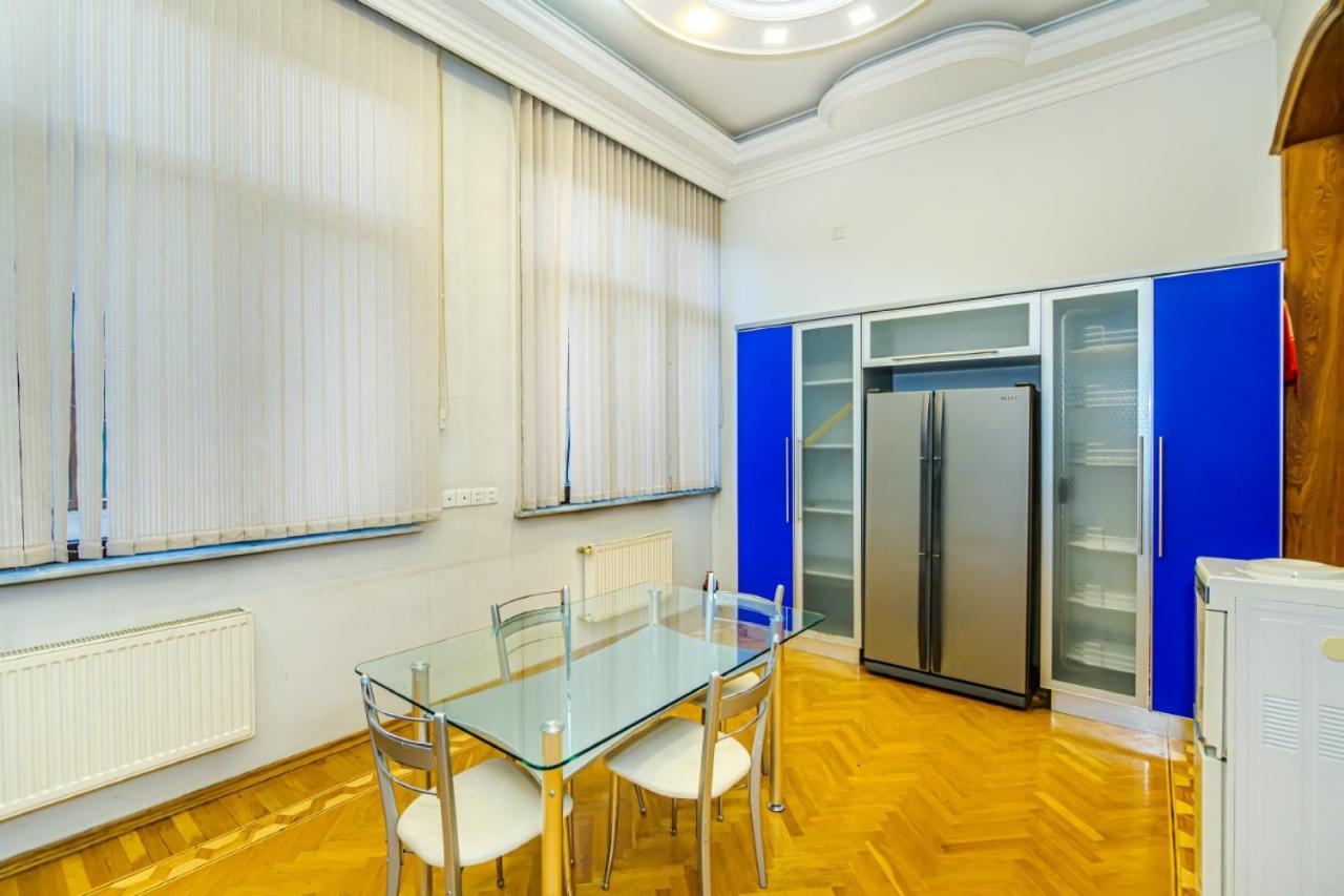 Big Apartment Saray