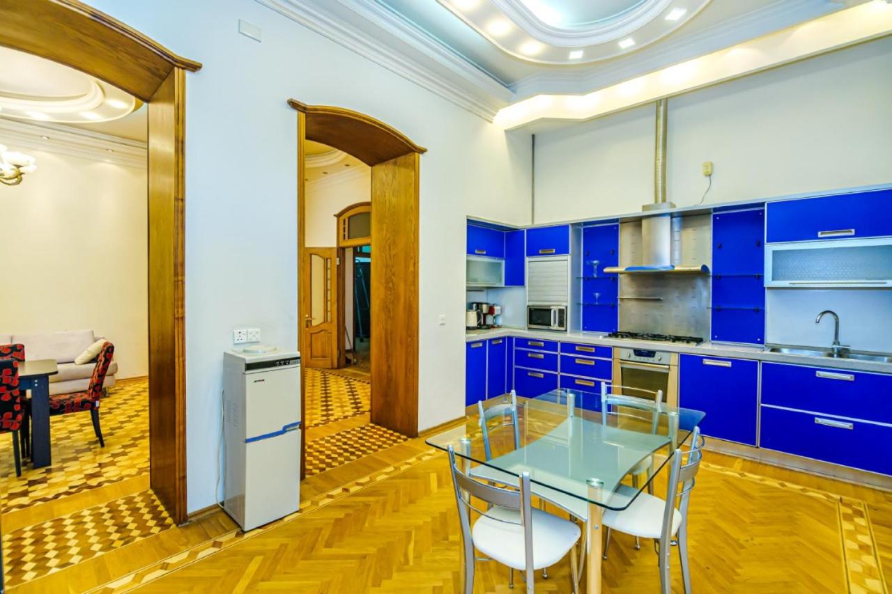 Big Apartment Saray