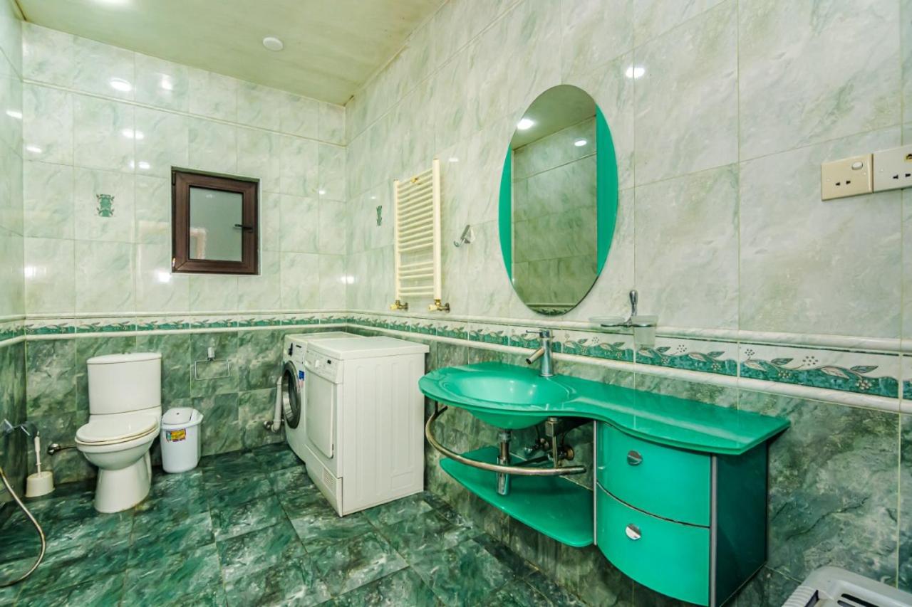 Big Apartment Saray