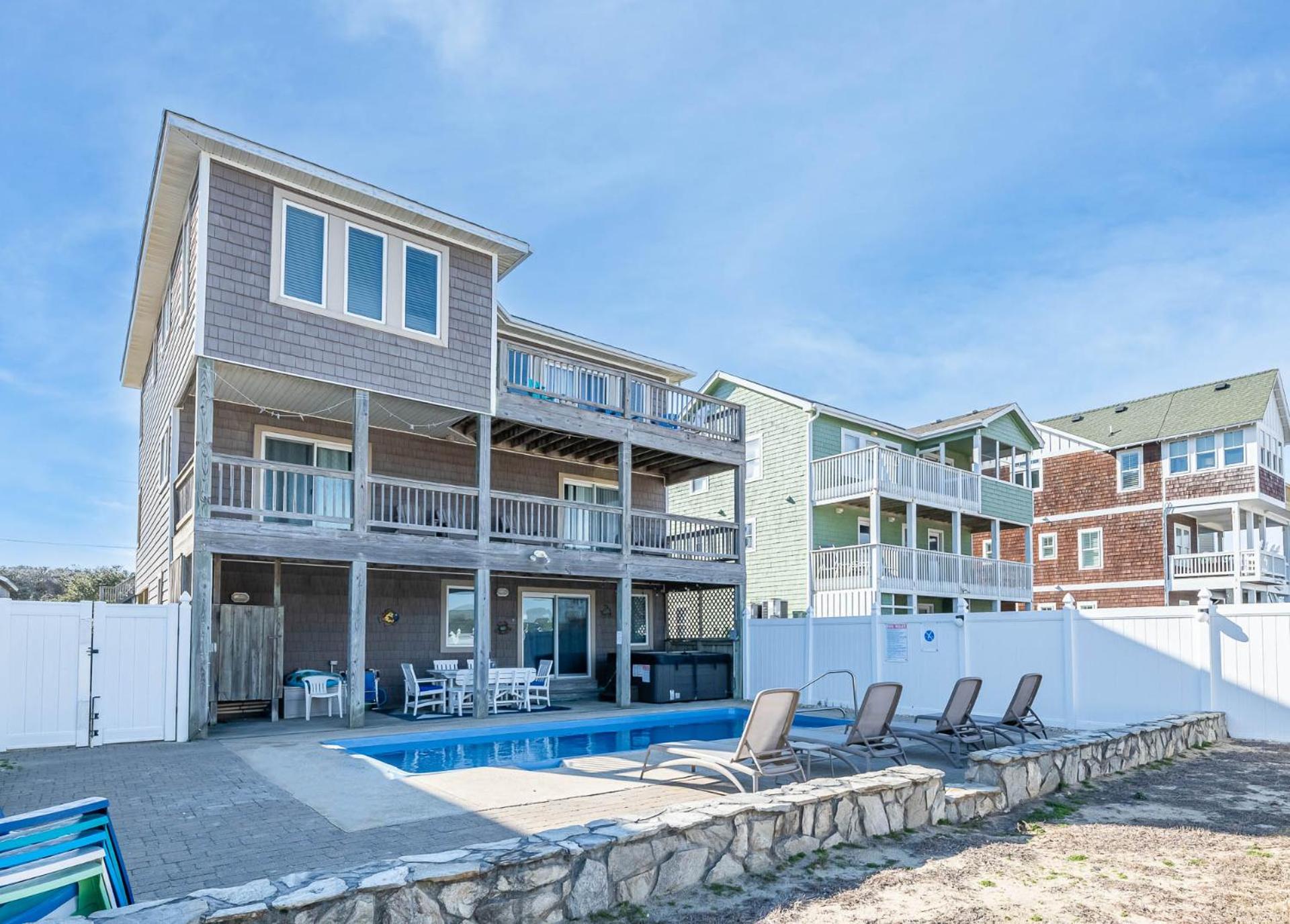 Shorenuff - Nags Head MP 11, Ocean View, Beach 200 Yds, Pool, Hot Tub, Pool Table, YR Flex Stays