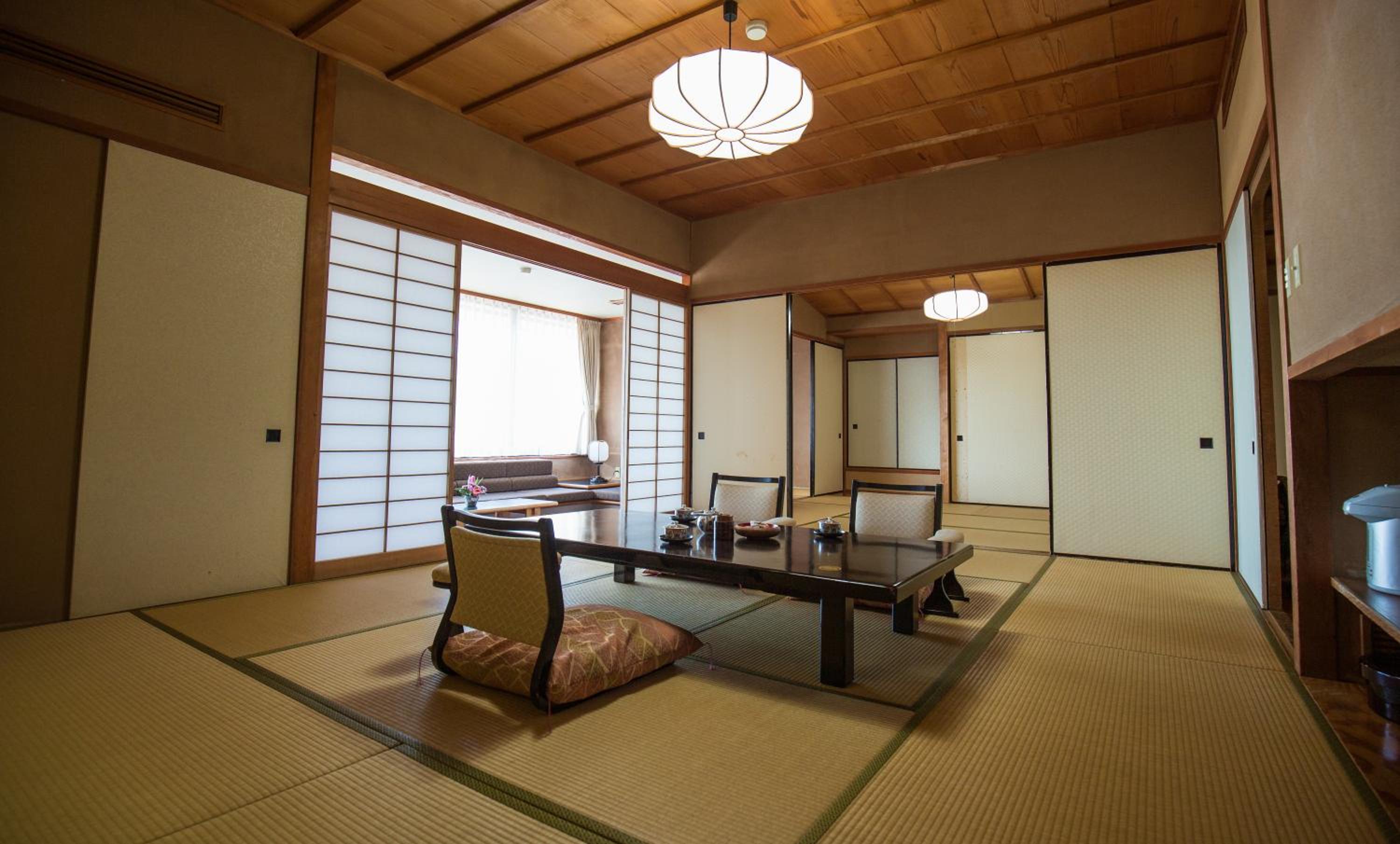 Sakahijiri gyokushoen