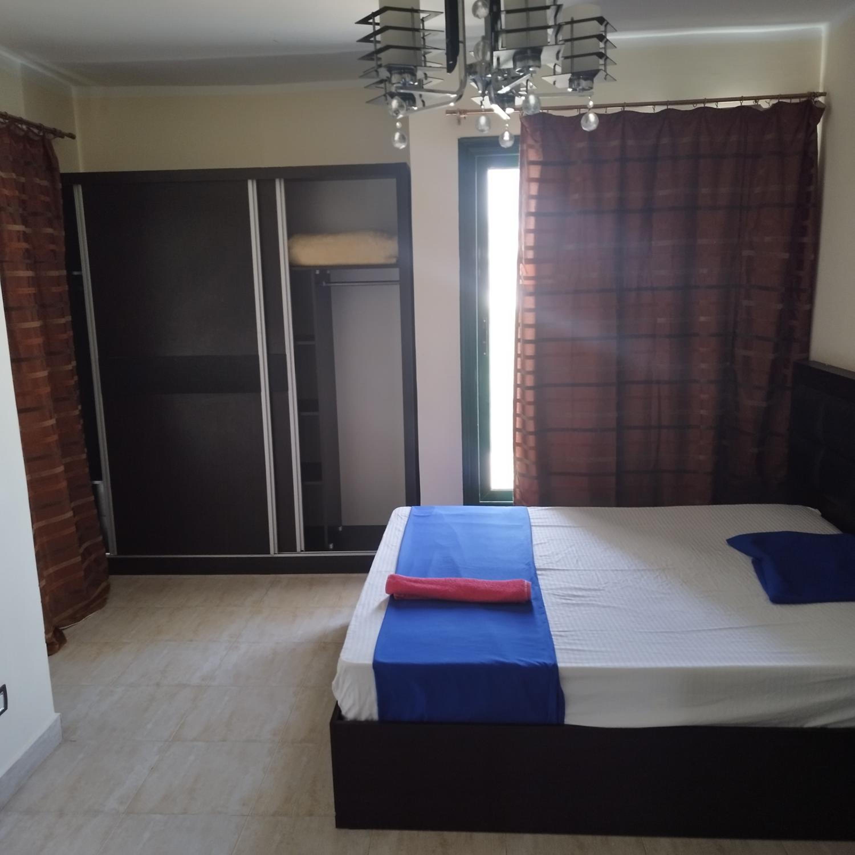 JUMERA HOUSE CRISS RESORT NAAMA Bay