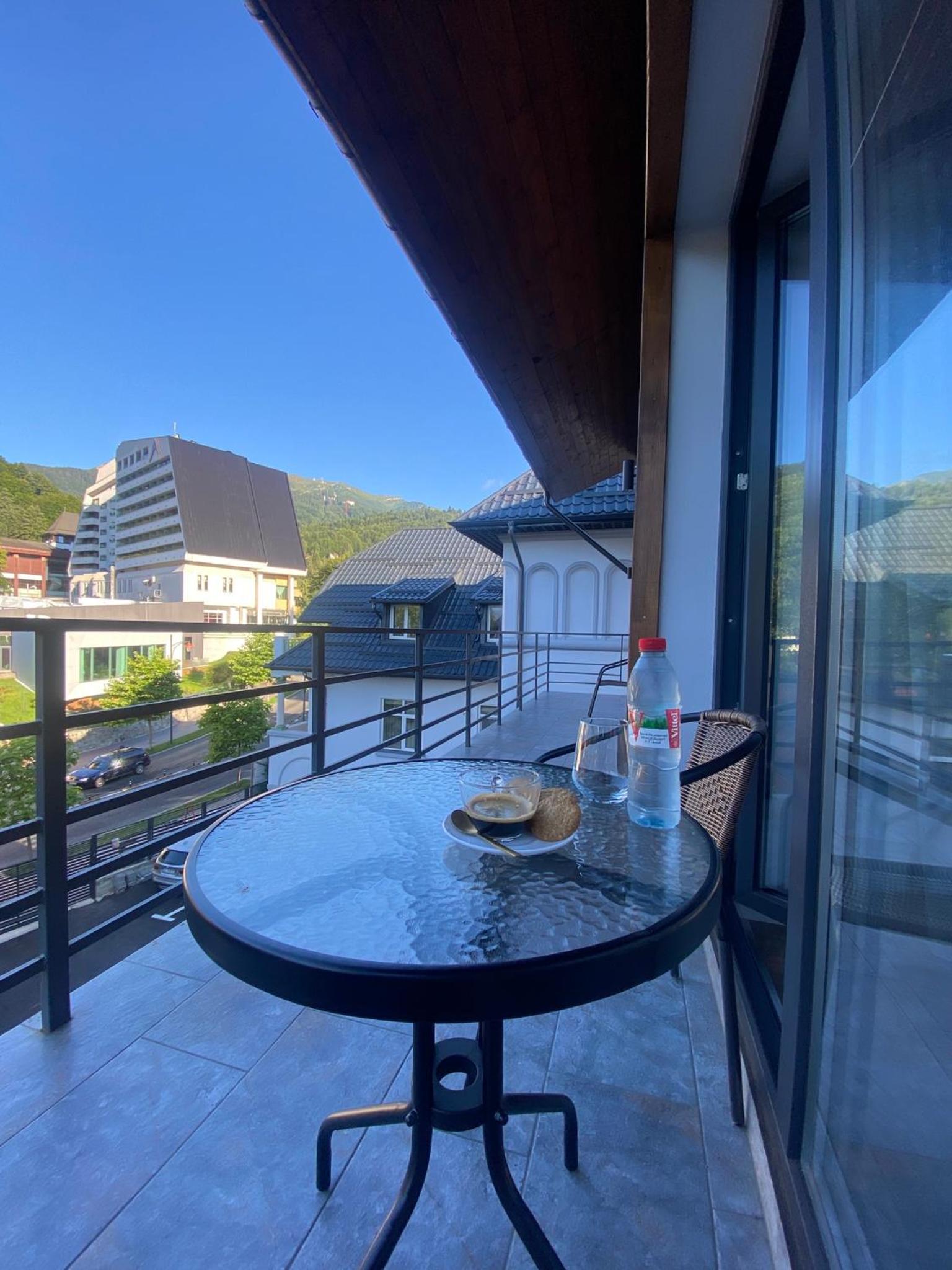 ANA Apartments Sinaia
