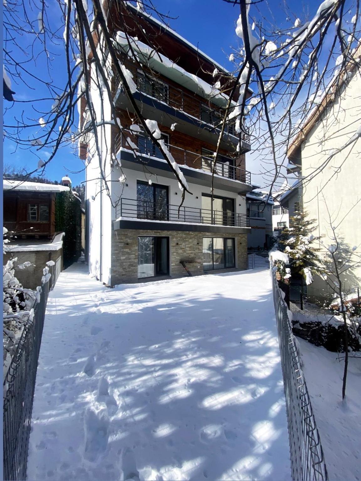 ANA Apartments Sinaia