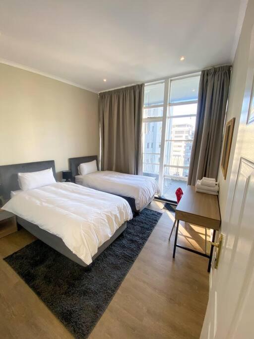 Spacious 2-bed unit no-powercuts view 2