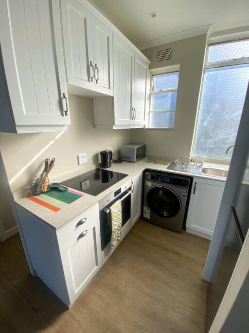 Spacious 2-bed unit no-powercuts view 3