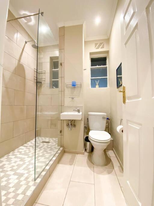 Spacious 2-bed unit no-powercuts view 5