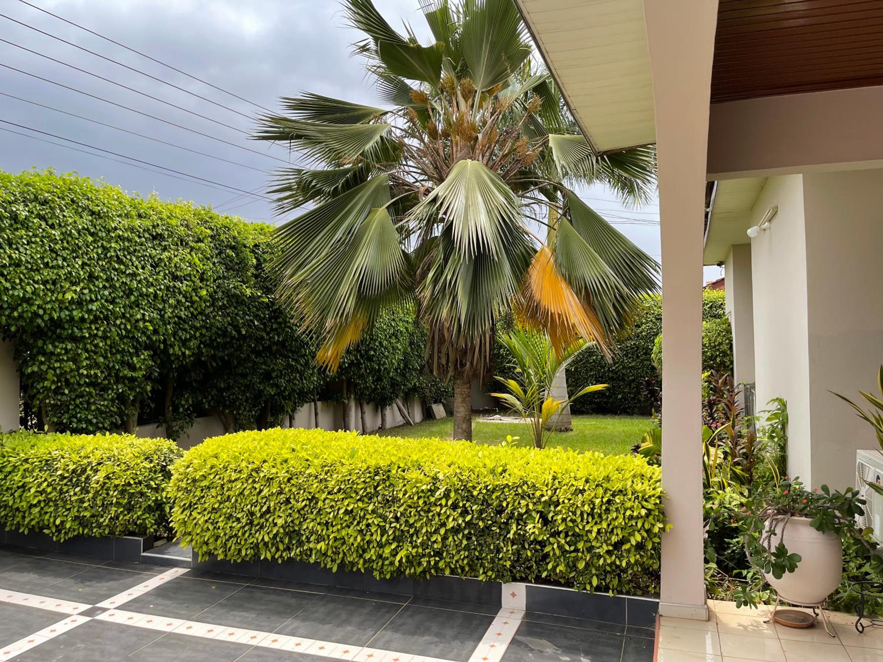 Beautiful Family Home at Emefs Lagoon View Estate Lashibi view 4