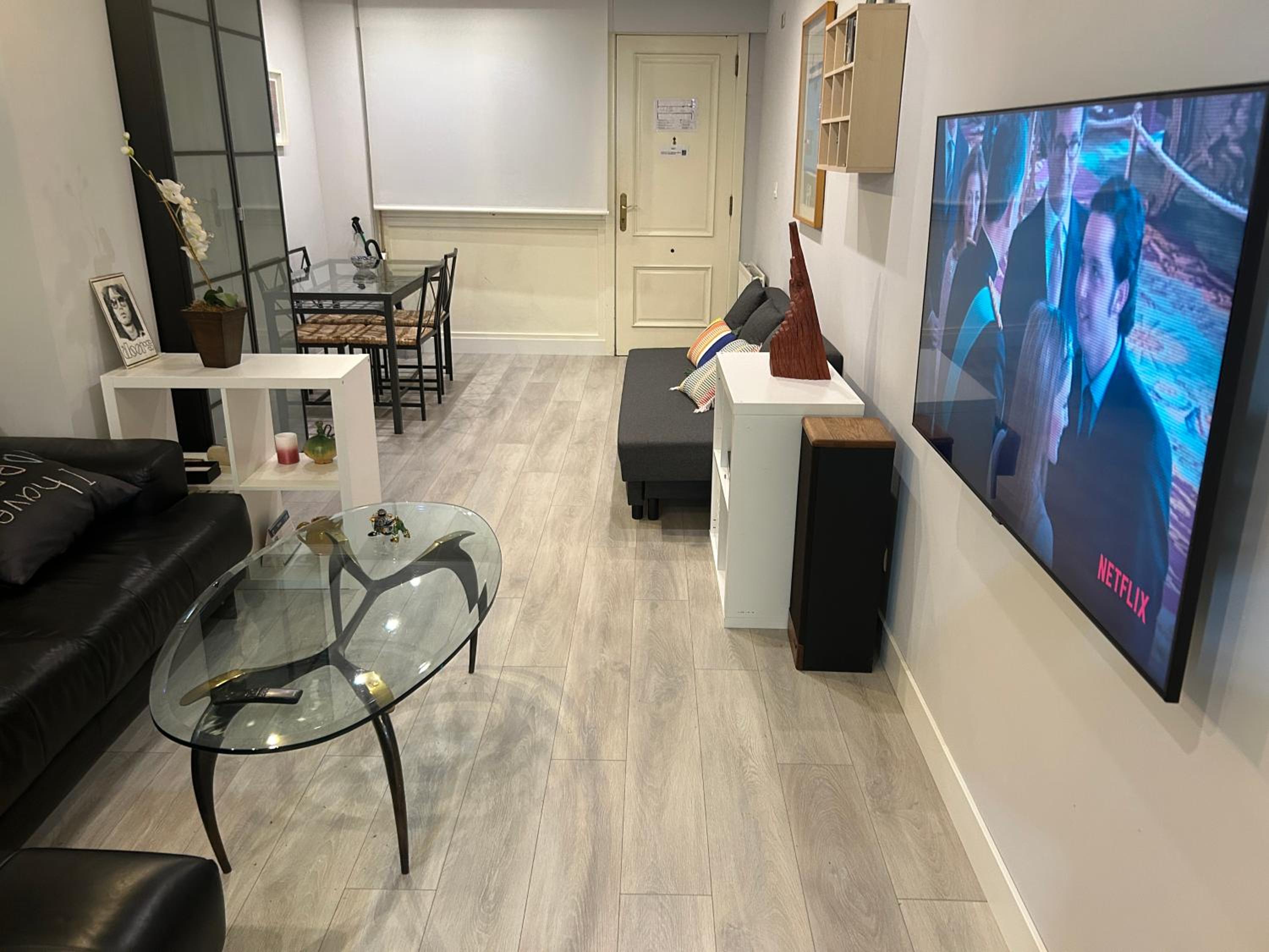 Apartamento frente al Guggenheim. Urbanizacion de lujo en el centro
