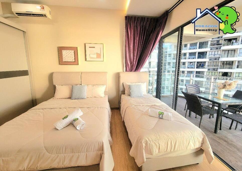 4BR high floor unblock seaview danga bay Lovell by Gdragon HomeStay