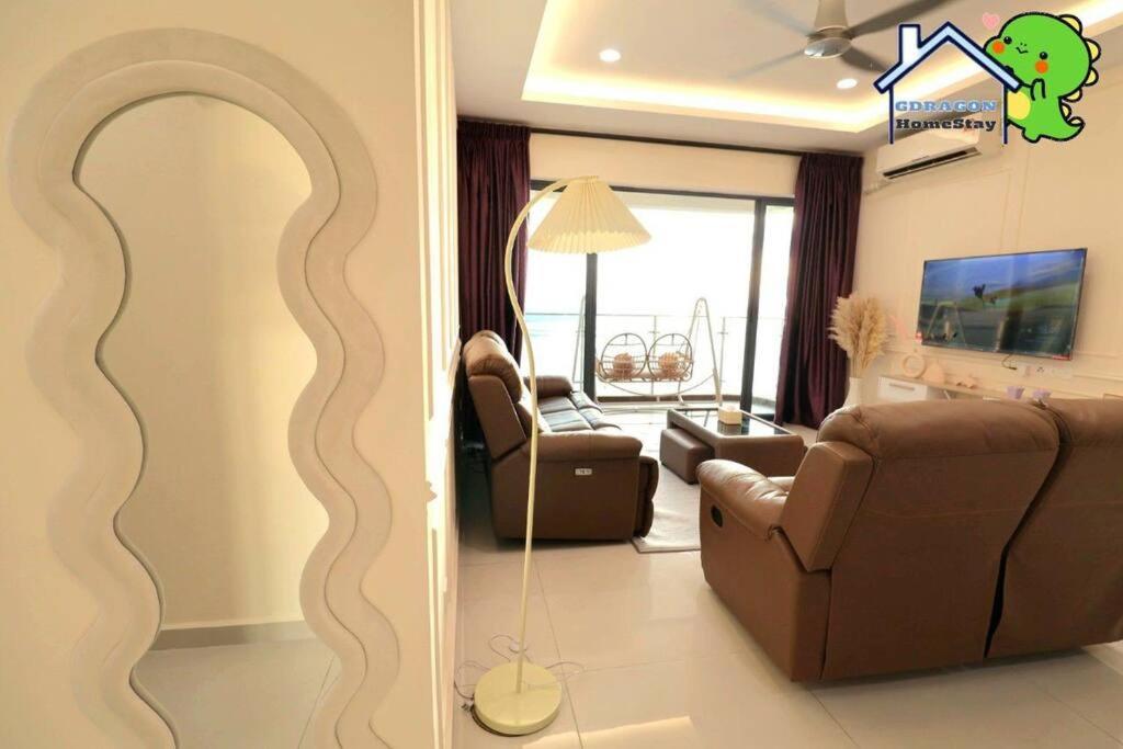 4BR high floor unblock seaview danga bay Lovell by Gdragon HomeStay
