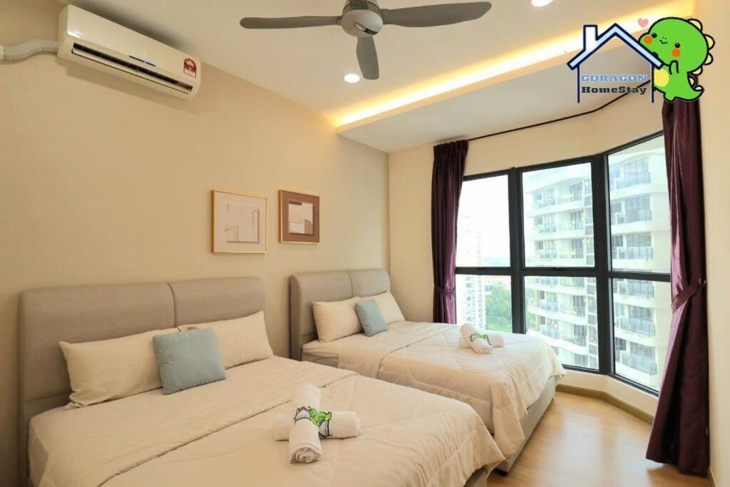4BR high floor unblock seaview danga bay Lovell by Gdragon HomeStay