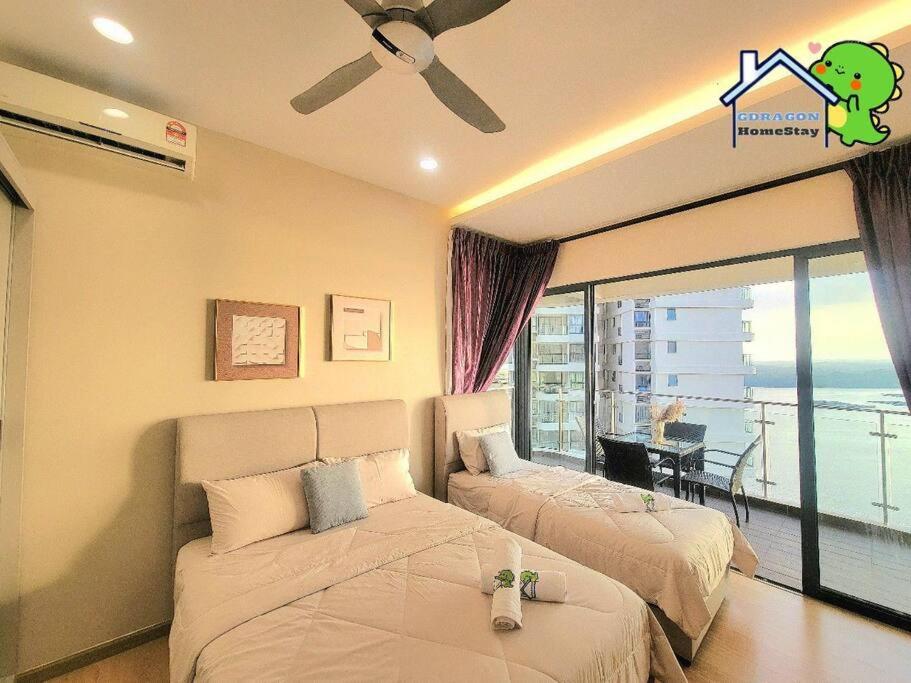 4BR high floor unblock seaview danga bay Lovell by Gdragon HomeStay