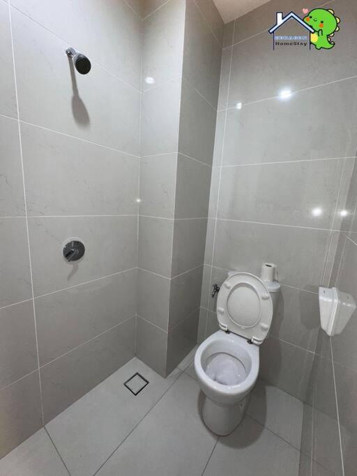 4BR high floor unblock seaview danga bay Lovell by Gdragon HomeStay