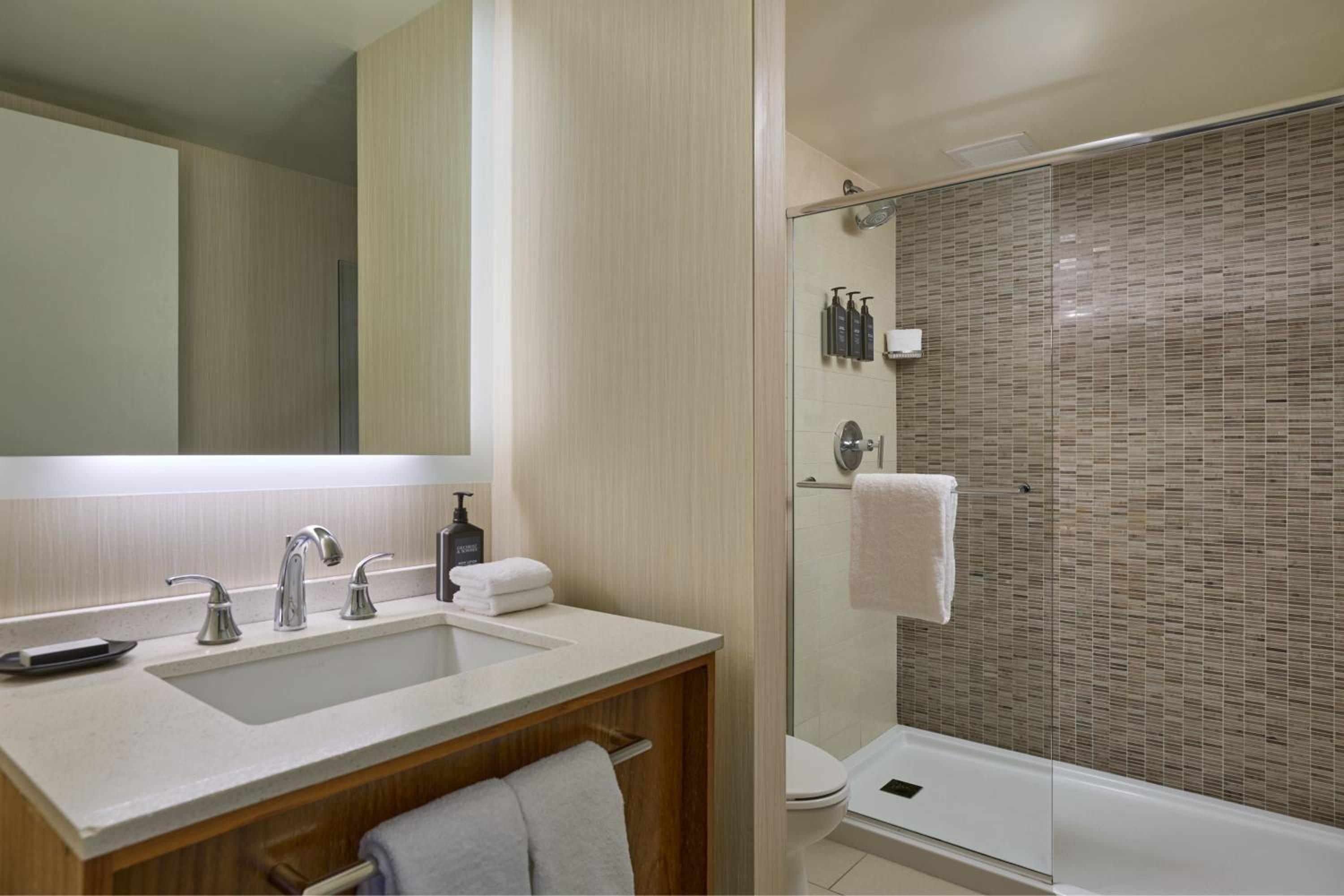 Chicago Vacations - Sheraton Grand Chicago Riverwalk - Property Image 62
