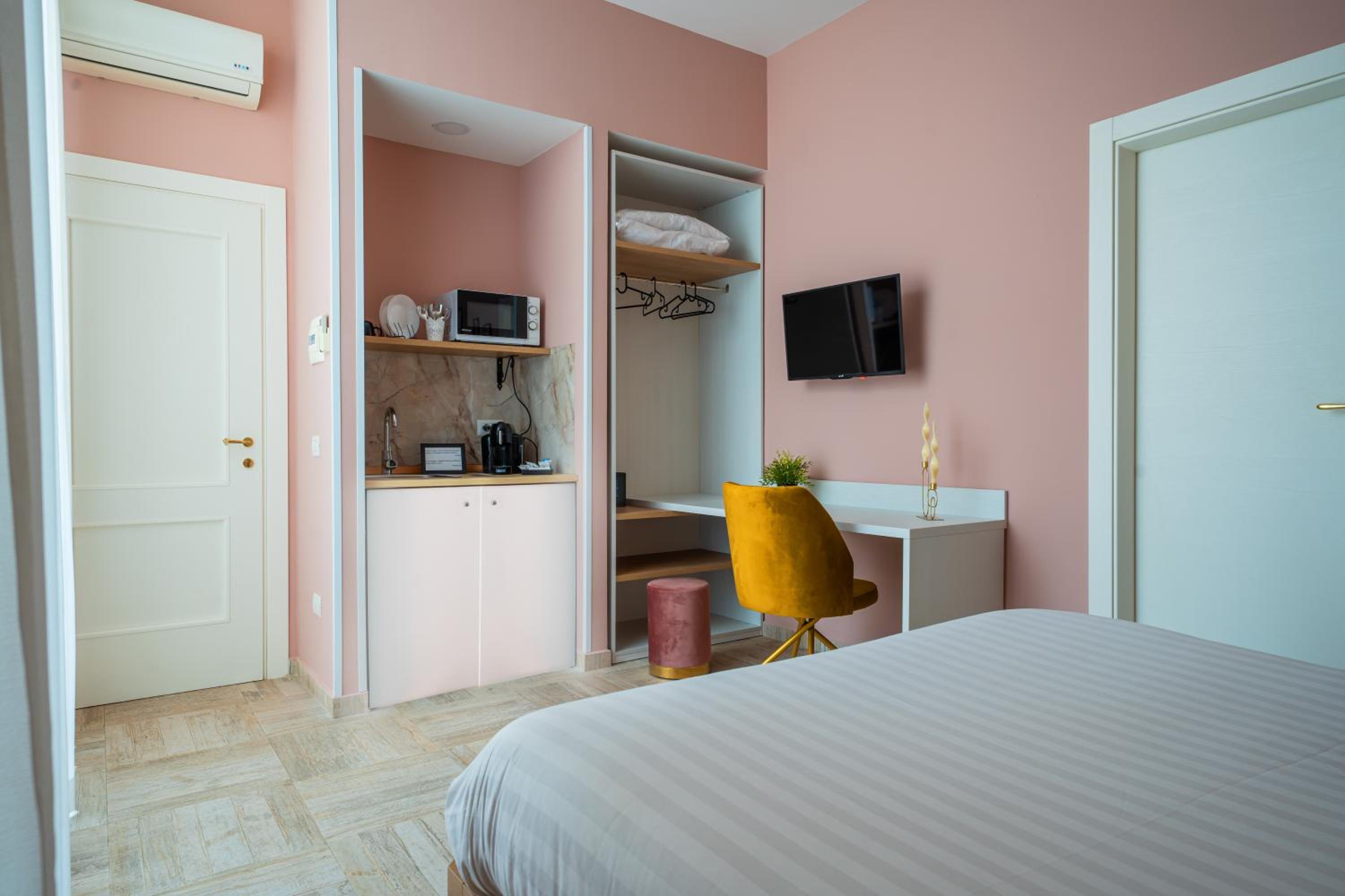 Pontenuovo Bed