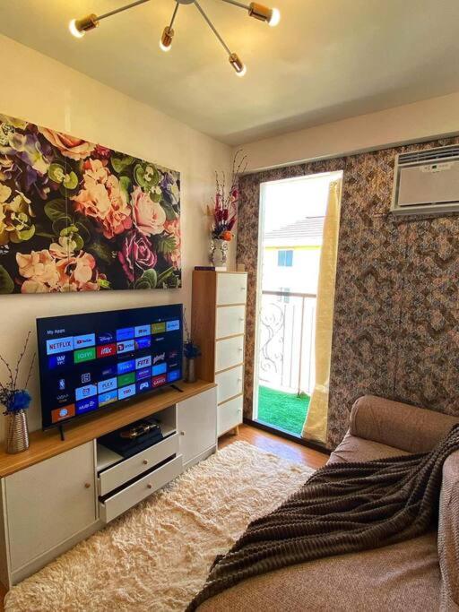 Cozy Condo with Swimming Pool, WIFI & Netflix good for 4PAX view 4