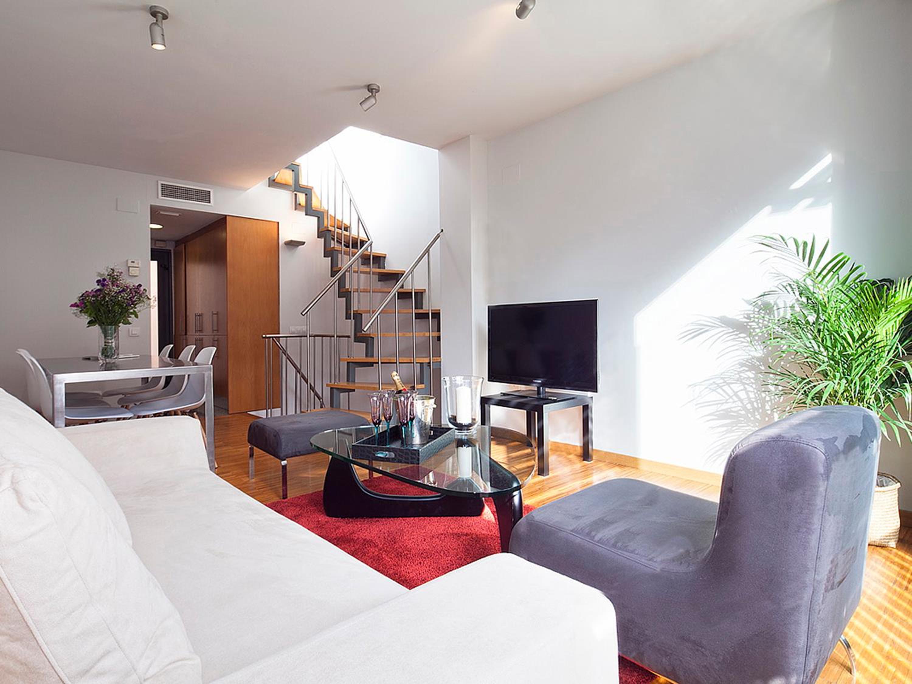 My Space Emirates - Park Güell Triplex with Private Terrace