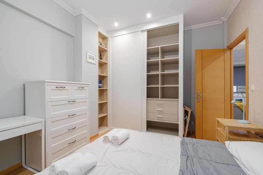 Cómodo y moderno piso en Vigo by CABANA Rentals view 4