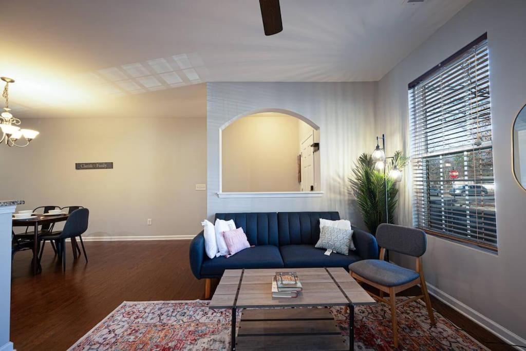 Charlotte Vacations - 3BDRm Home w/ KingBedPoolWi-fi-Private - Property Image 1