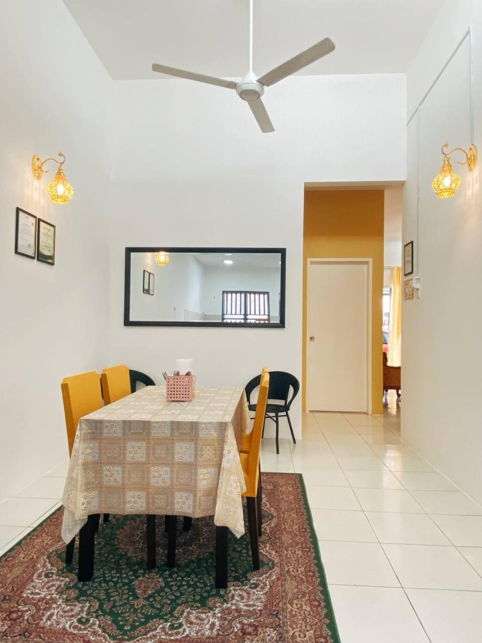 WawAmir Homestay @ Seri Iskandar