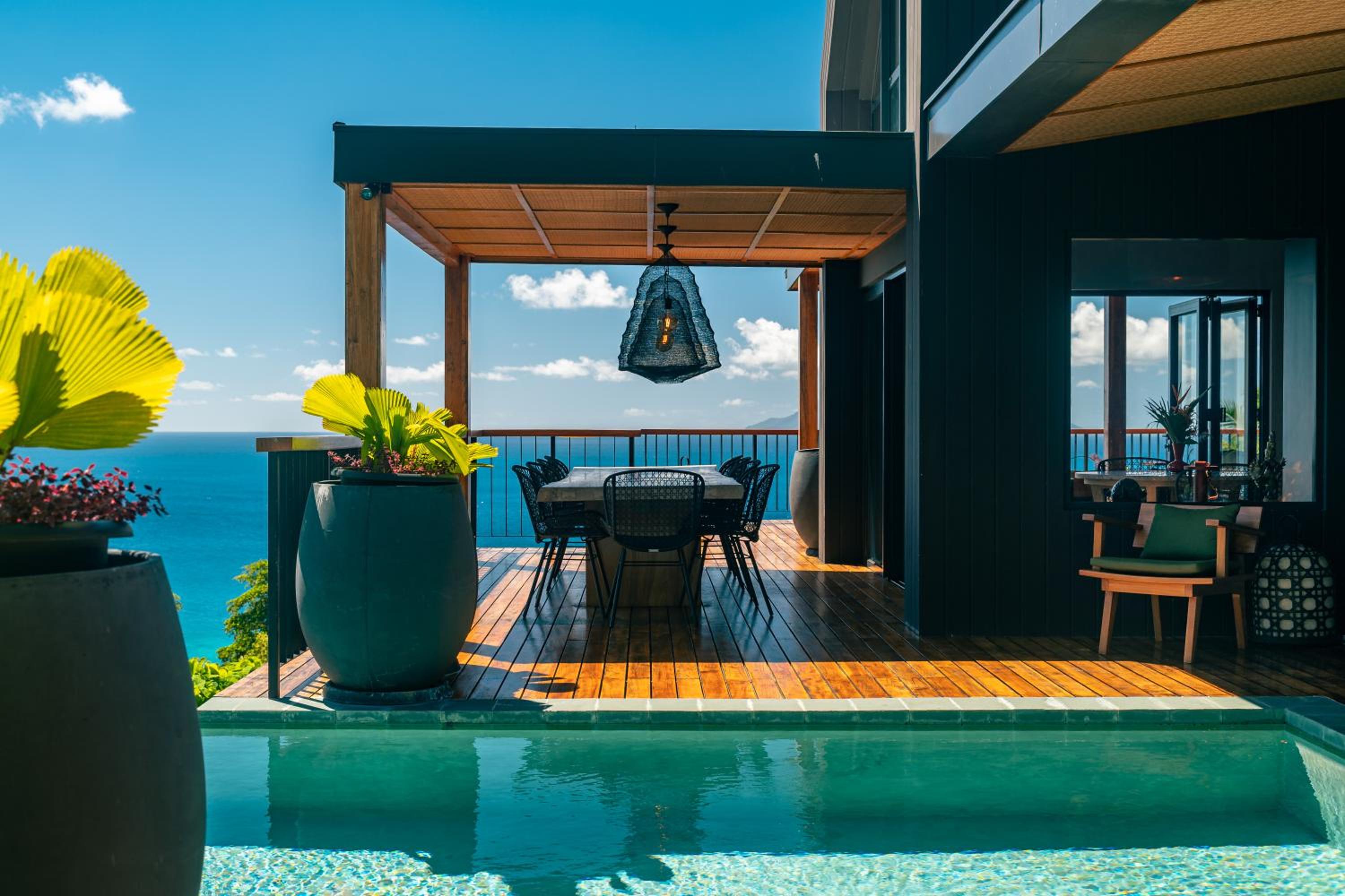 Maison Gaia Seychelles, unobstructed views over the ocean and into the sunset
