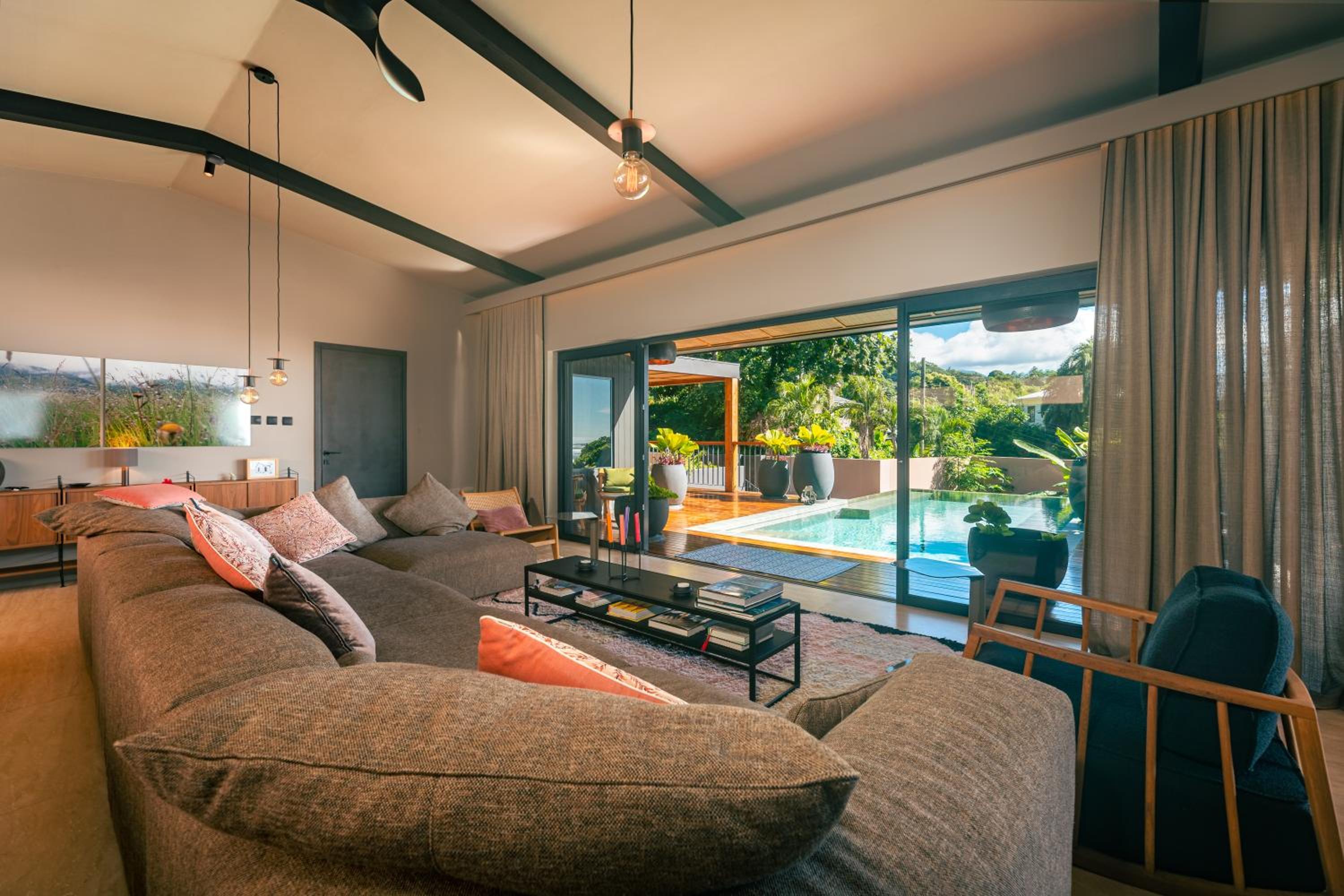 Maison Gaia Seychelles, unobstructed views over the ocean and into the sunset