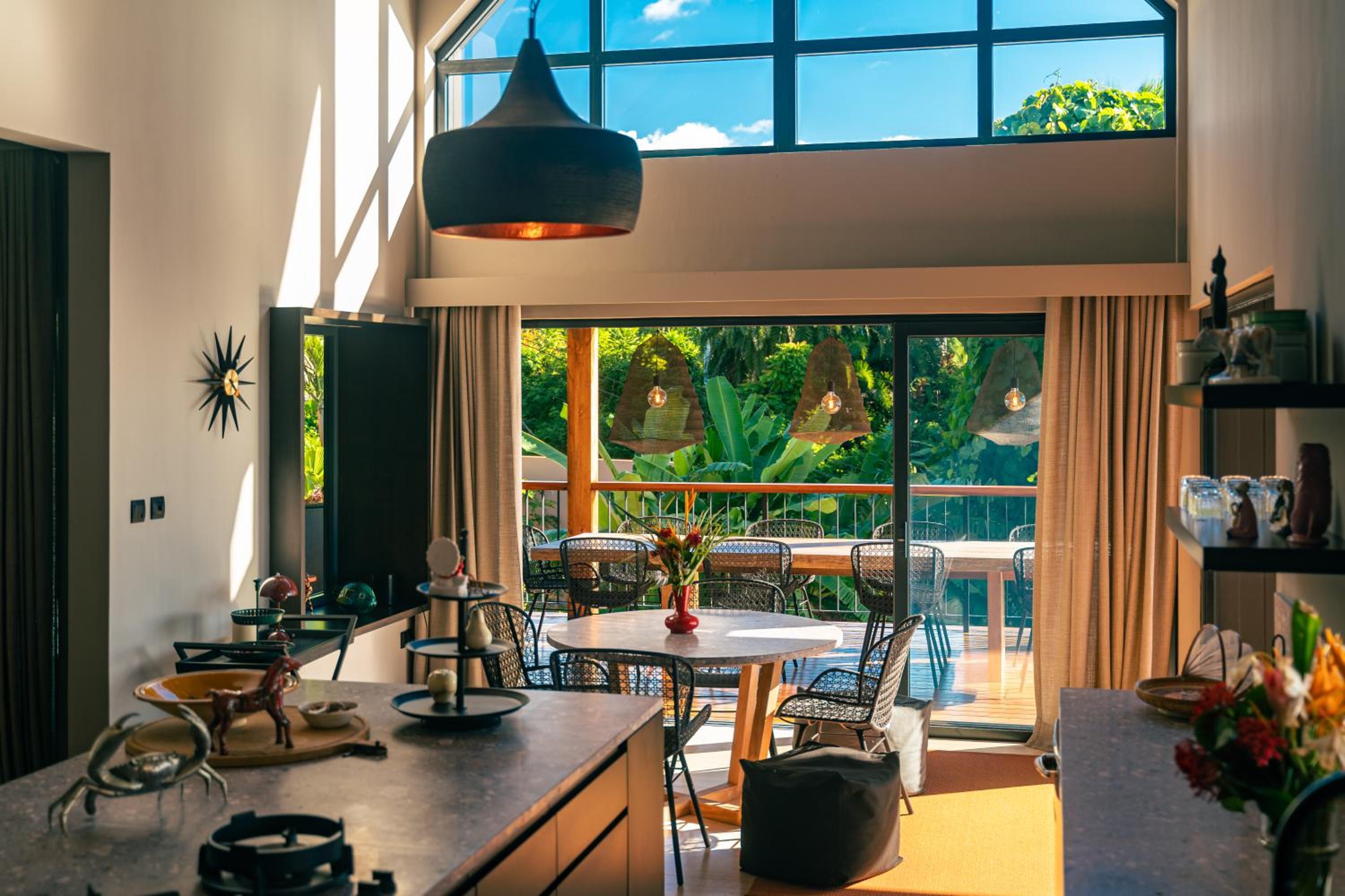 Maison Gaia Seychelles, unobstructed views over the ocean and into the sunset