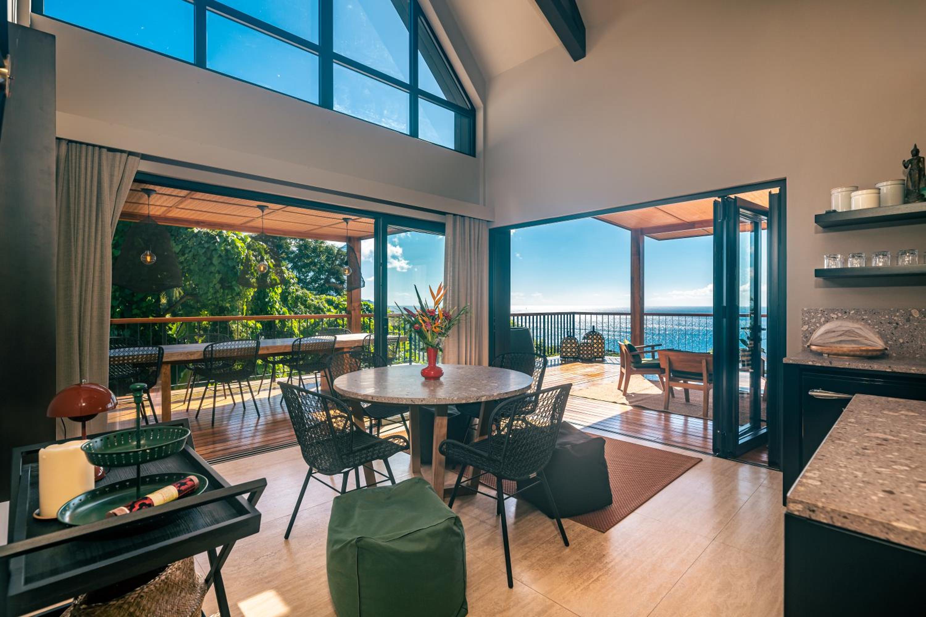 Maison Gaia Seychelles, unobstructed views over the ocean and into the sunset