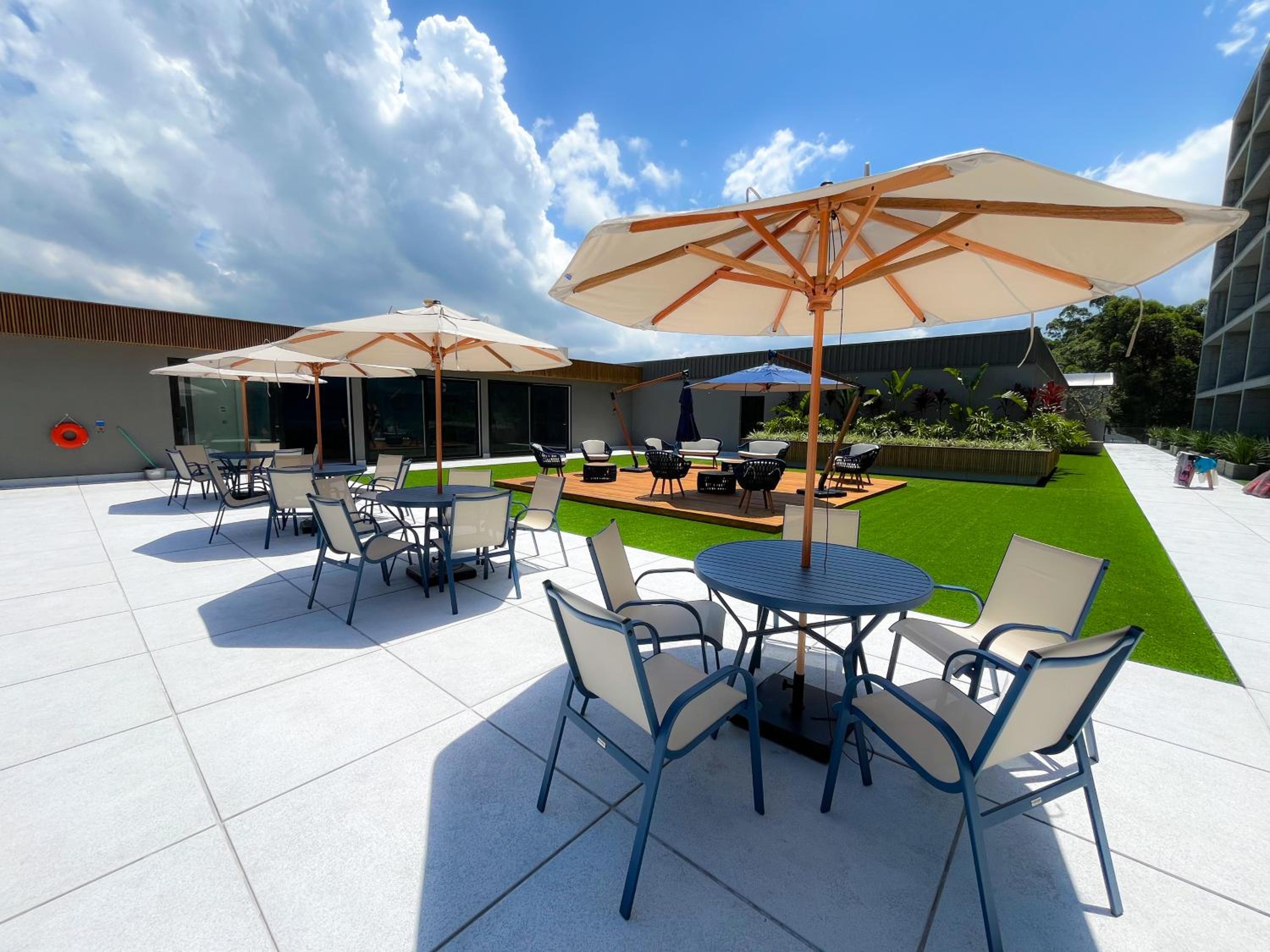 Resort com Piscina Aquecida e Garagem em Xangri-lá