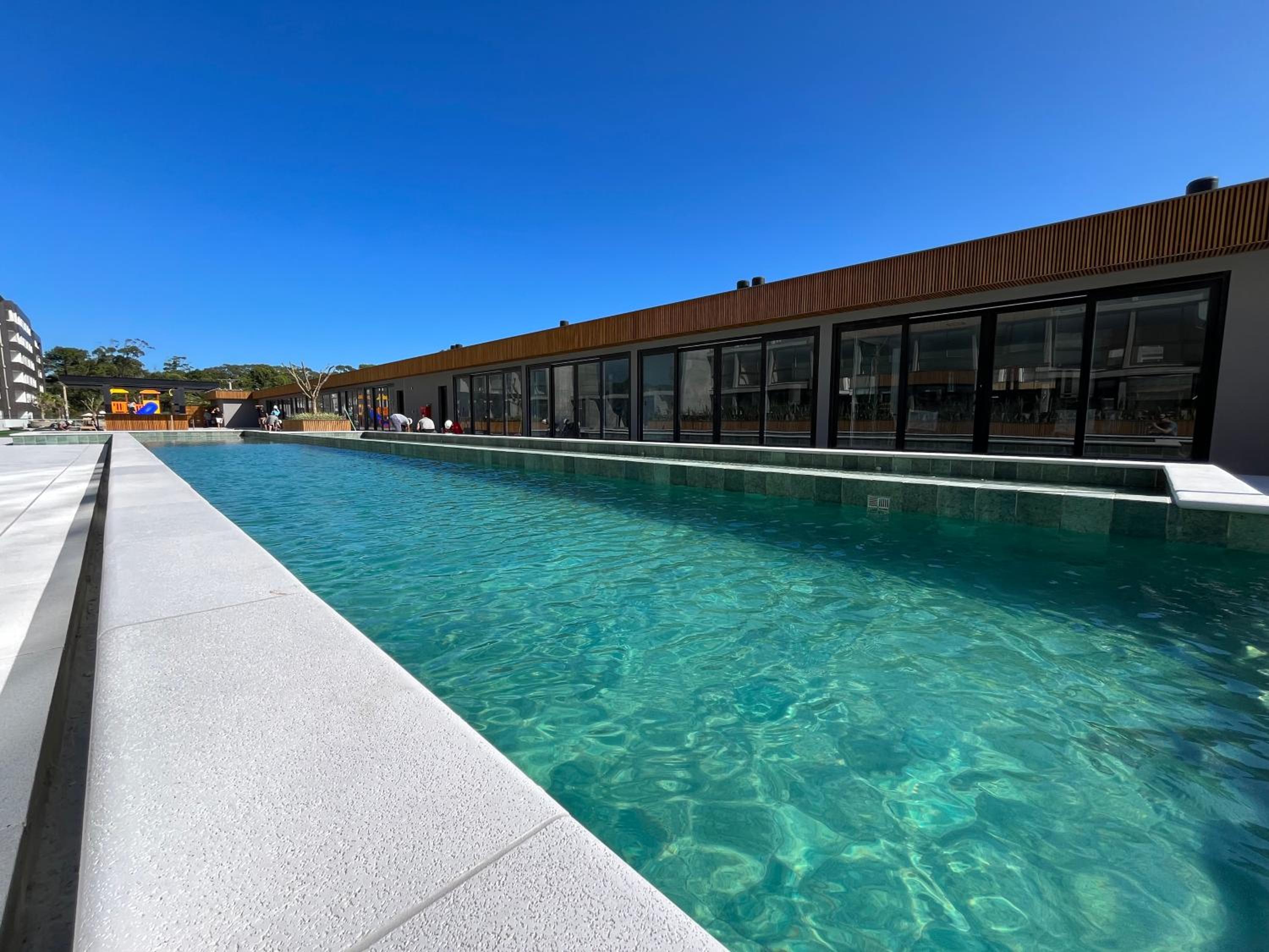 Resort com Piscina Aquecida e Garagem em Xangri-lá