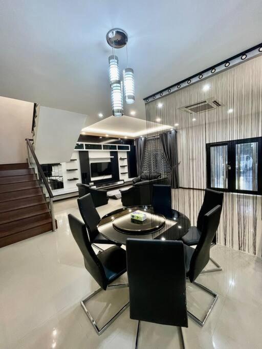 1717Homestay @Hakka Avenue 14pax ,near to Airport photo 1