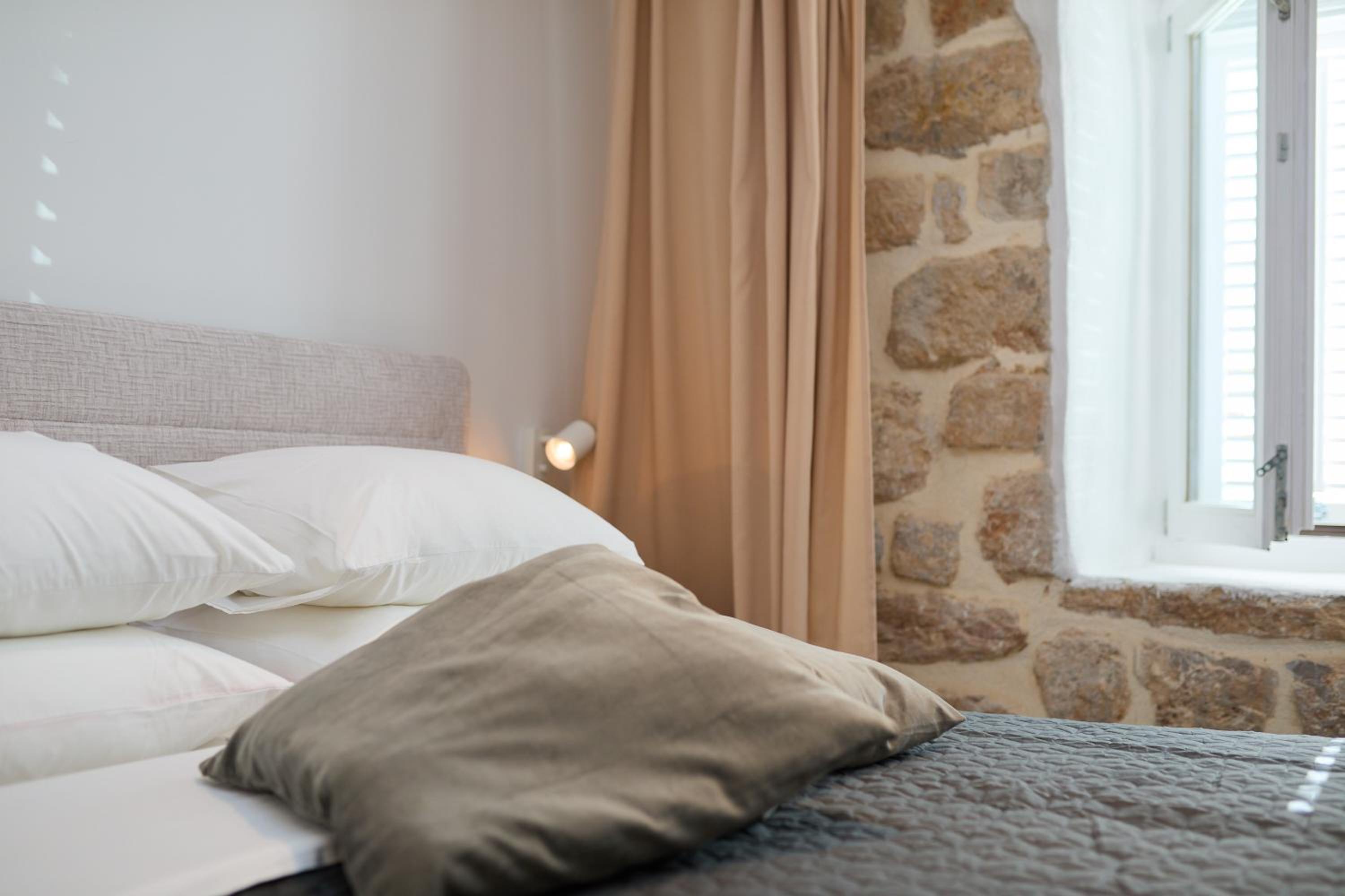 Studio Iza Grada