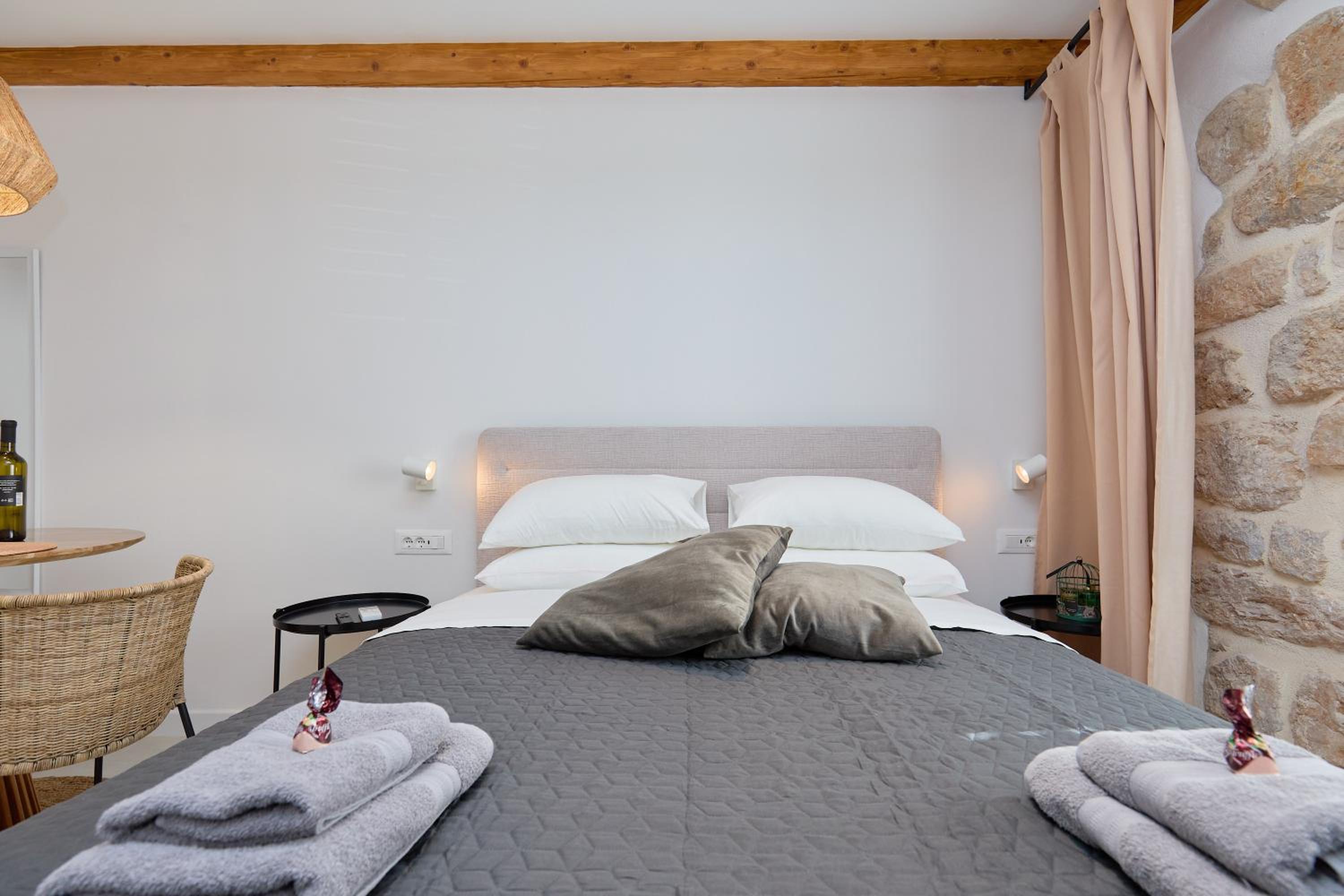 Studio Iza Grada