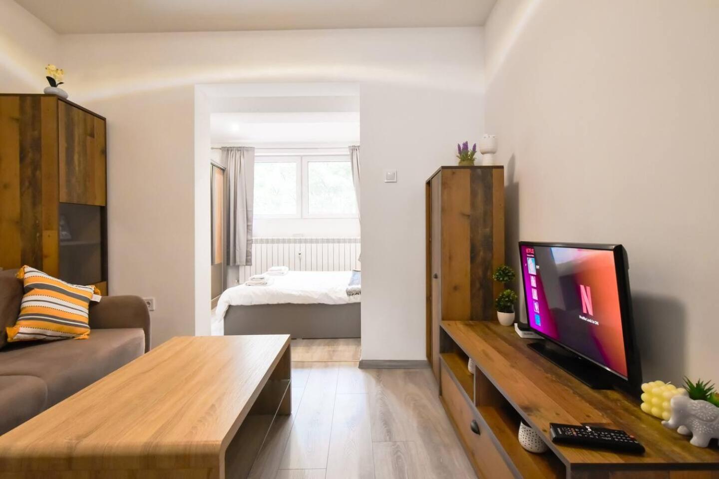 Budget Stay Near Sofias Lions Bridge