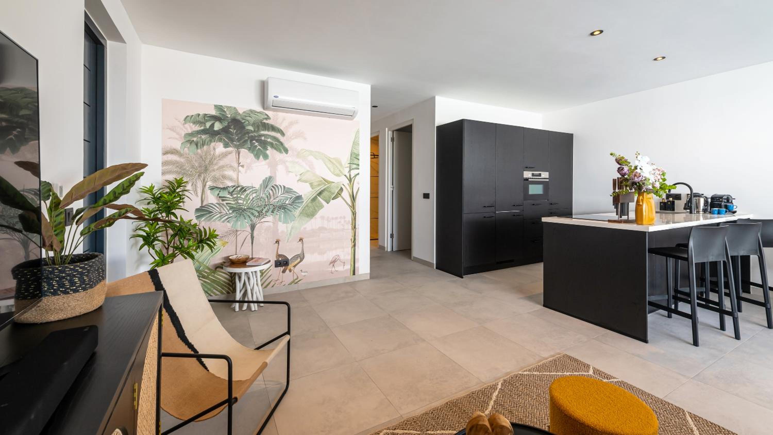 Ocean 11 Luxurious apartment Jan Thiel Curacao