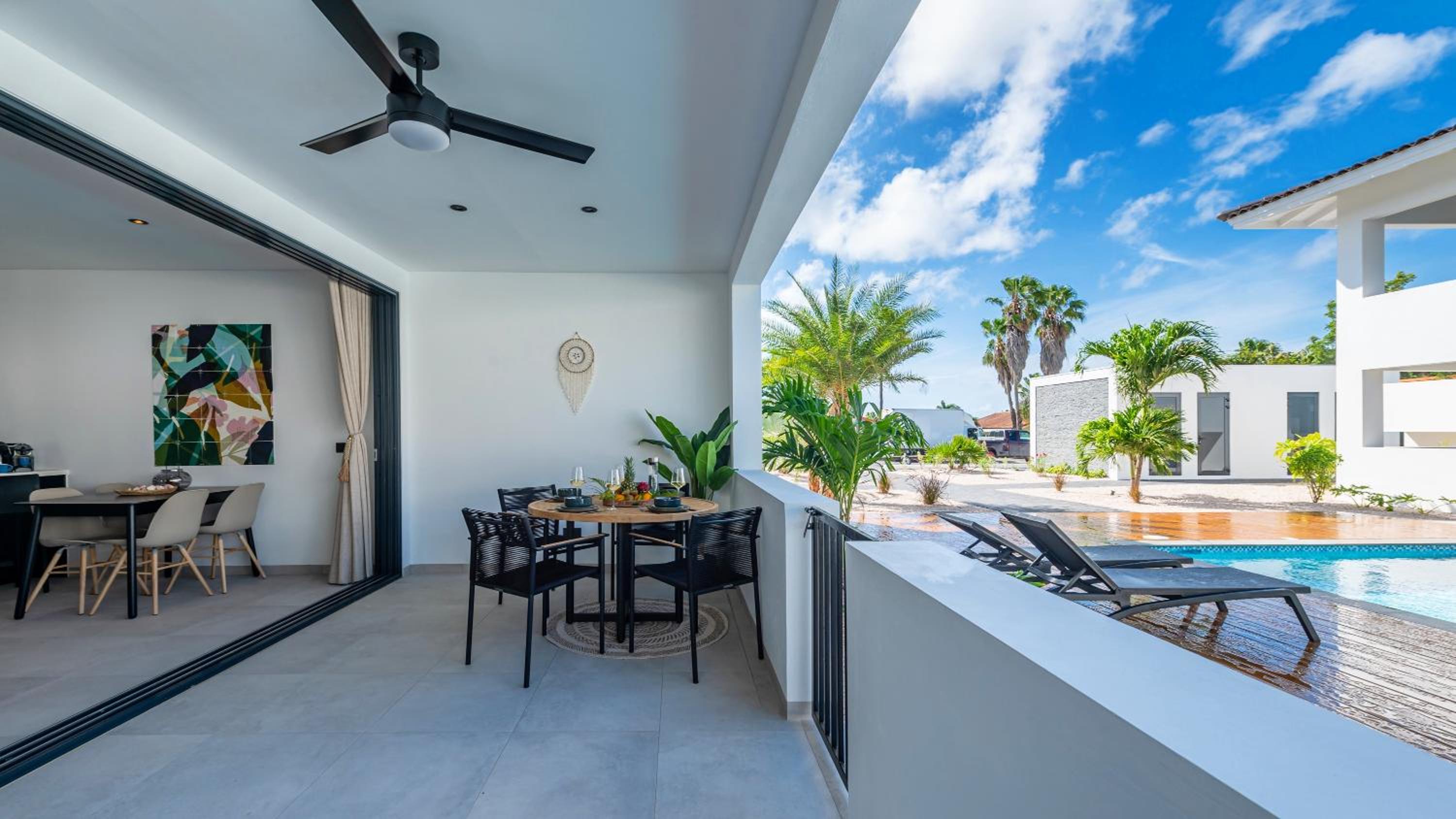 Ocean 11 Luxurious apartment Jan Thiel Curacao