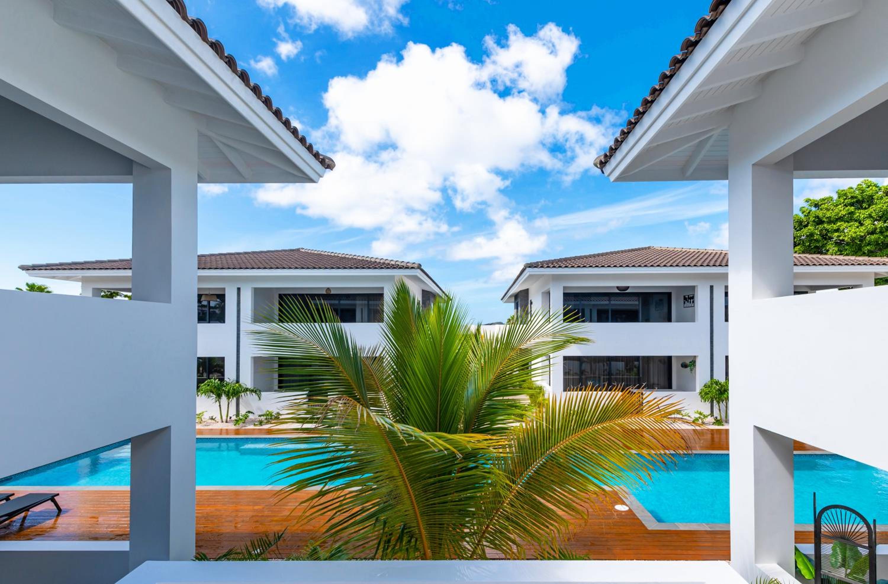 Ocean 11 Luxurious apartment Jan Thiel Curacao