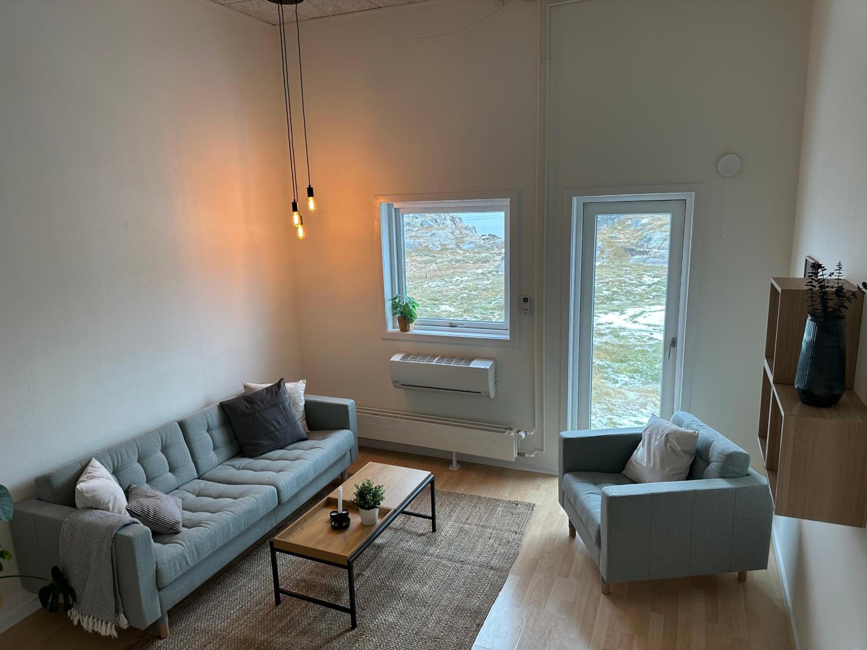 Illu Rental - Modern seaview vacation house view 3