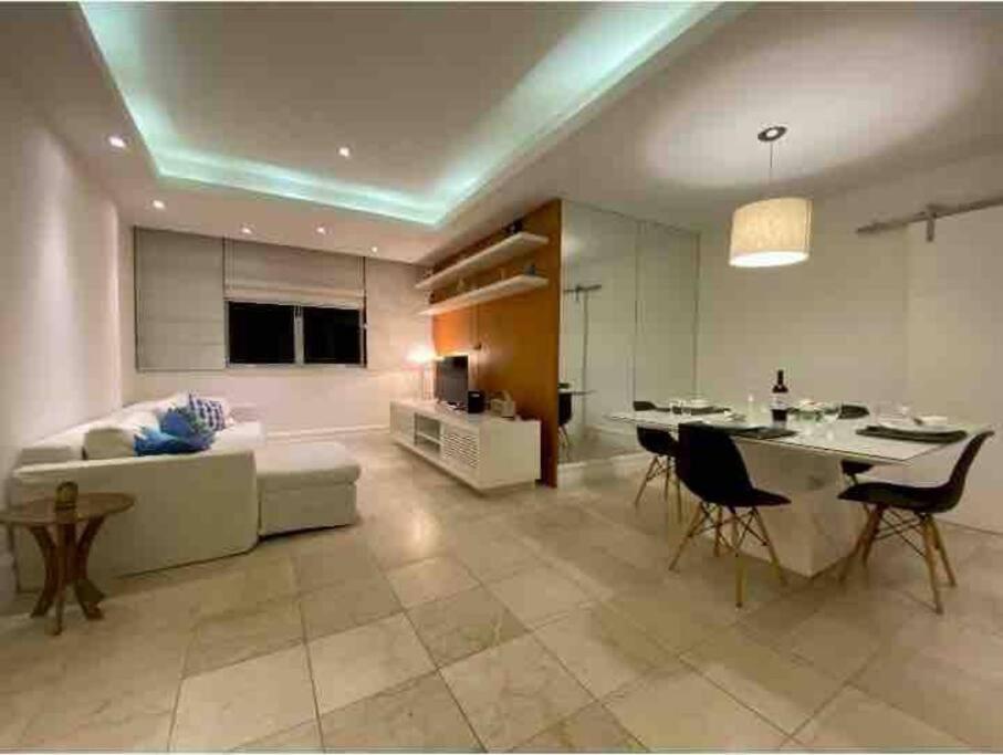 Av Atlântica - 3 Bedroom Beach Apartment - Leme