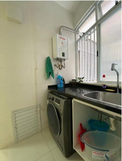Av Atlântica - 3 Bedroom Beach Apartment - Leme