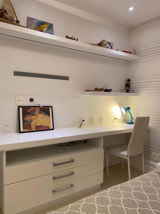 Av Atlântica - 3 Bedroom Beach Apartment - Leme