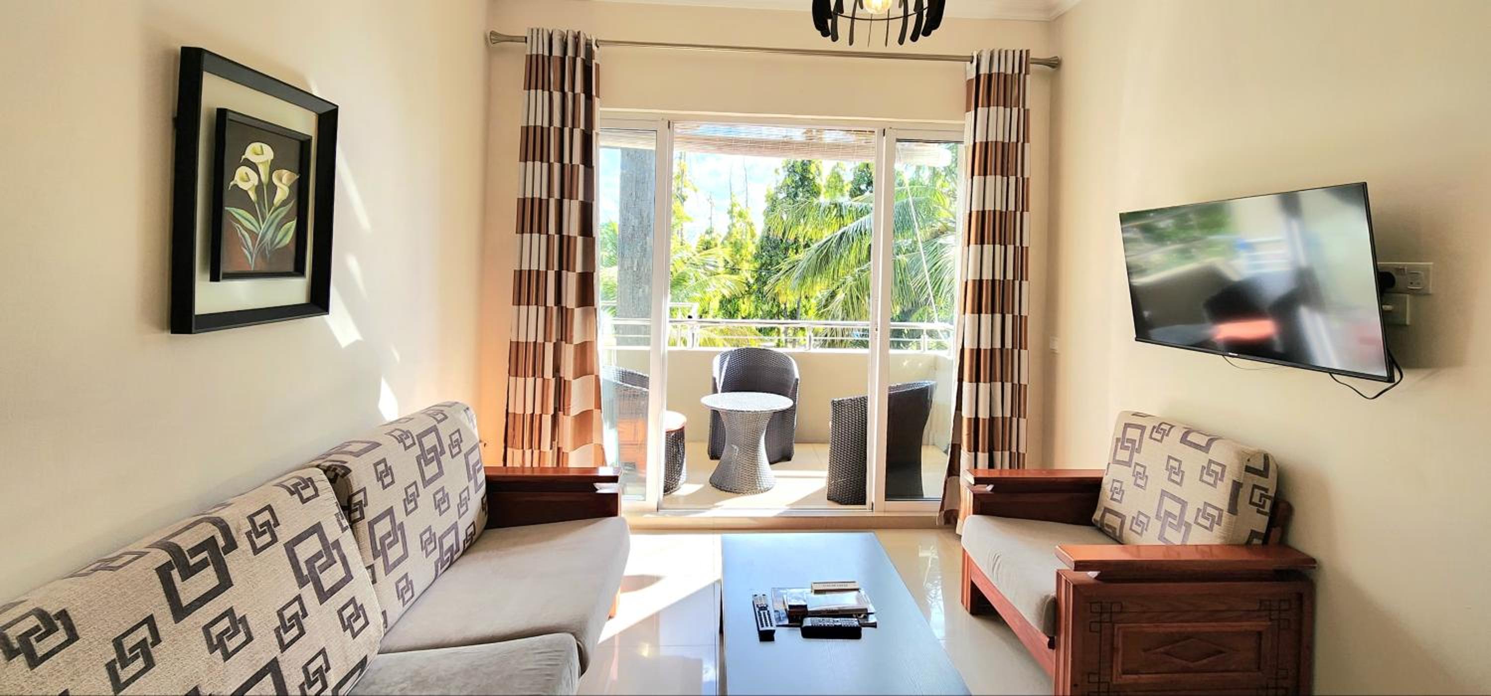 Number 7, 2nd floor, Pebble Bay Apartments with Garden View view 2