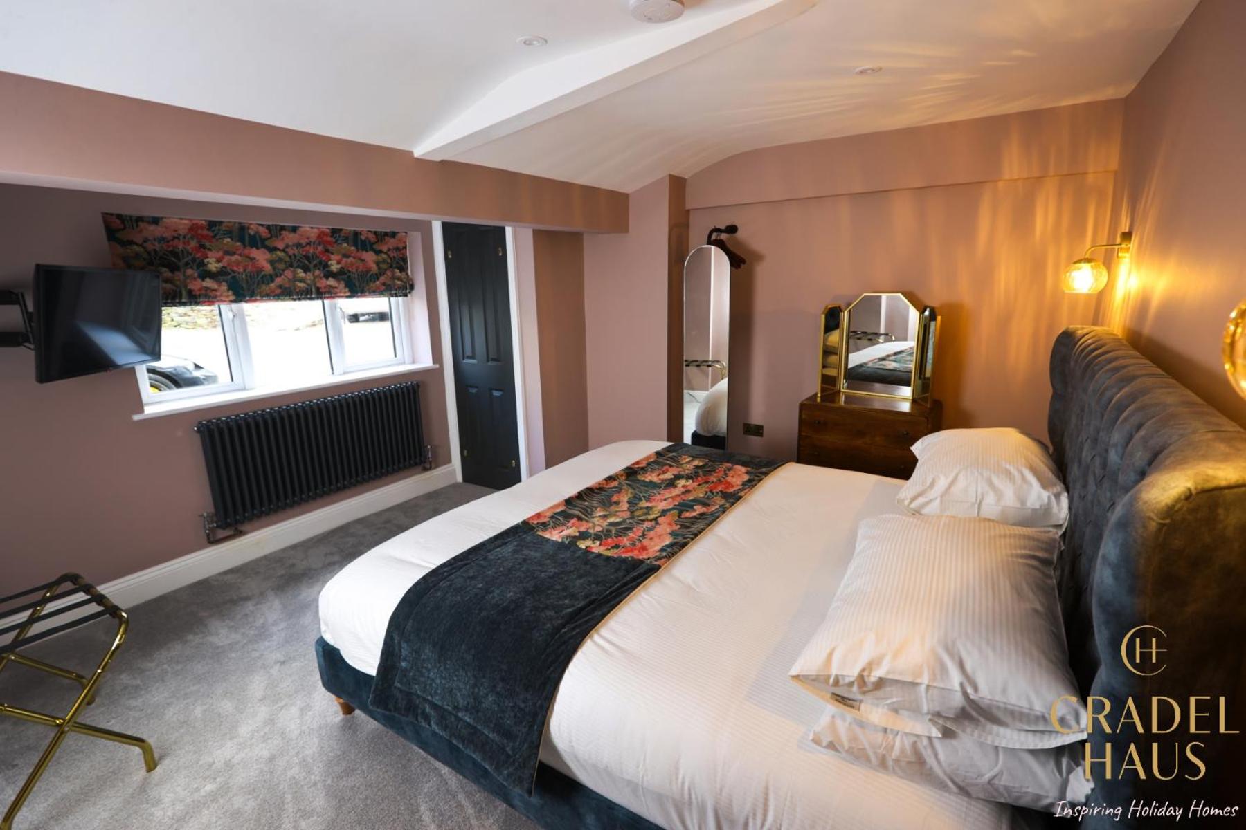 Fair Rigg by Cradel Haus - Ultra Luxury Lakes Holiday Homes, Pet Friendly, Parking & EV Plug