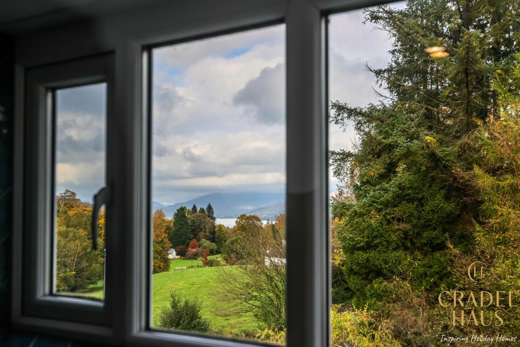 Fair Rigg by Cradel Haus - Ultra Luxury Lakes Holiday Homes, Pet Friendly, Parking & EV Plug