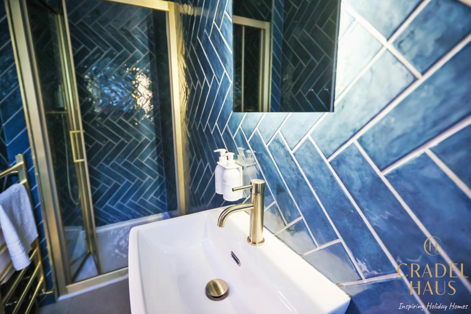 Fair Rigg by Cradel Haus - Ultra Luxury Lakes Holiday Homes, Pet Friendly, Parking & EV Plug