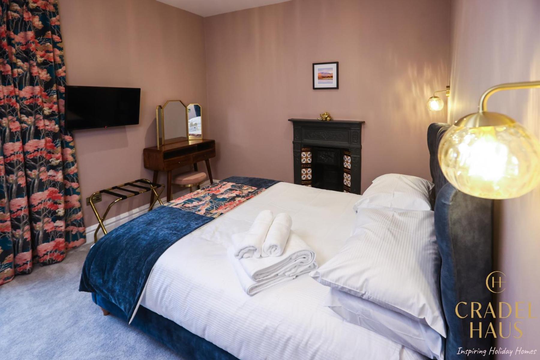 Fair Rigg by Cradel Haus - Ultra Luxury Lakes Holiday Homes, Pet Friendly, Parking & EV Plug