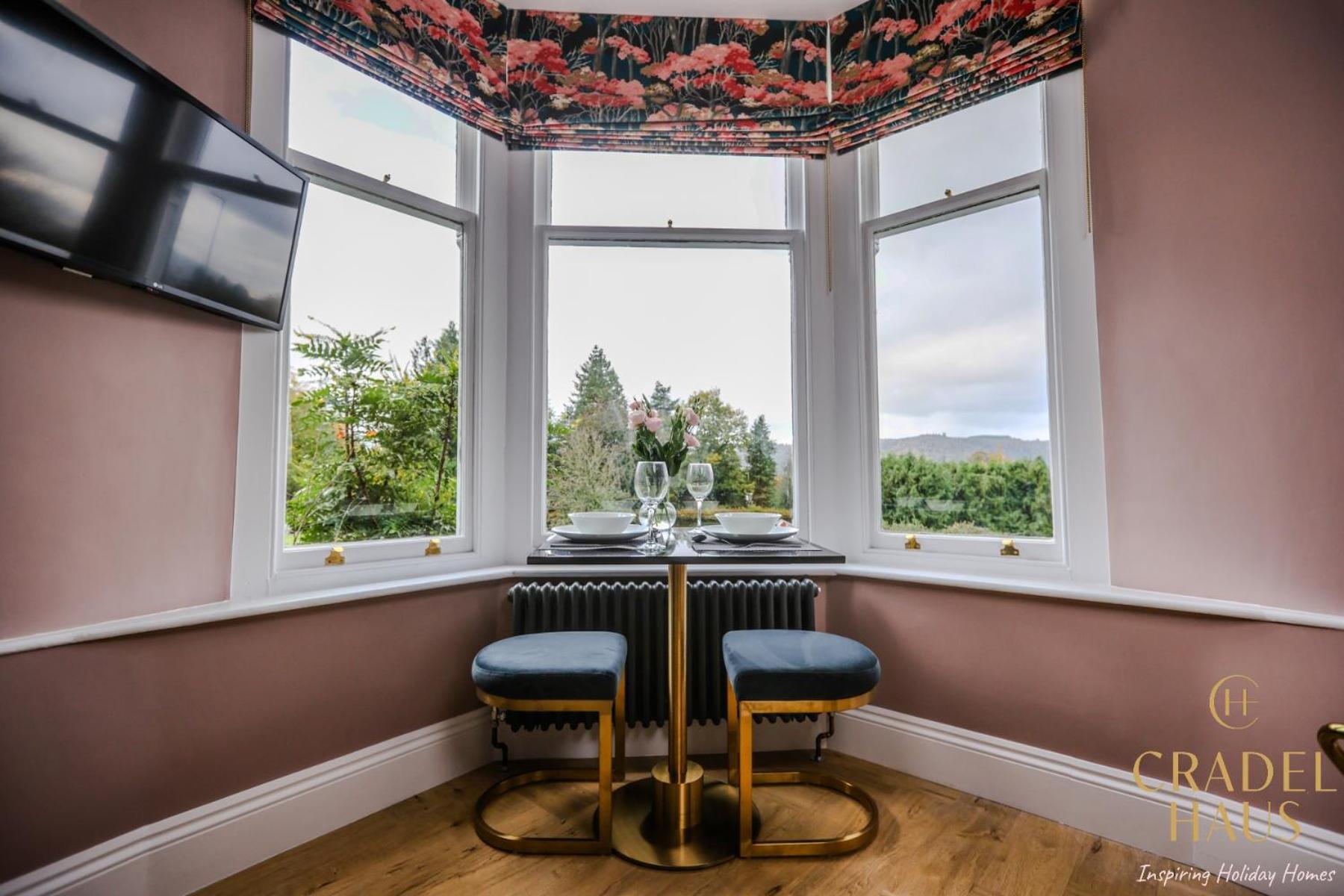 Fair Rigg by Cradel Haus - Ultra Luxury Lakes Holiday Homes, Pet Friendly, Parking & EV Plug