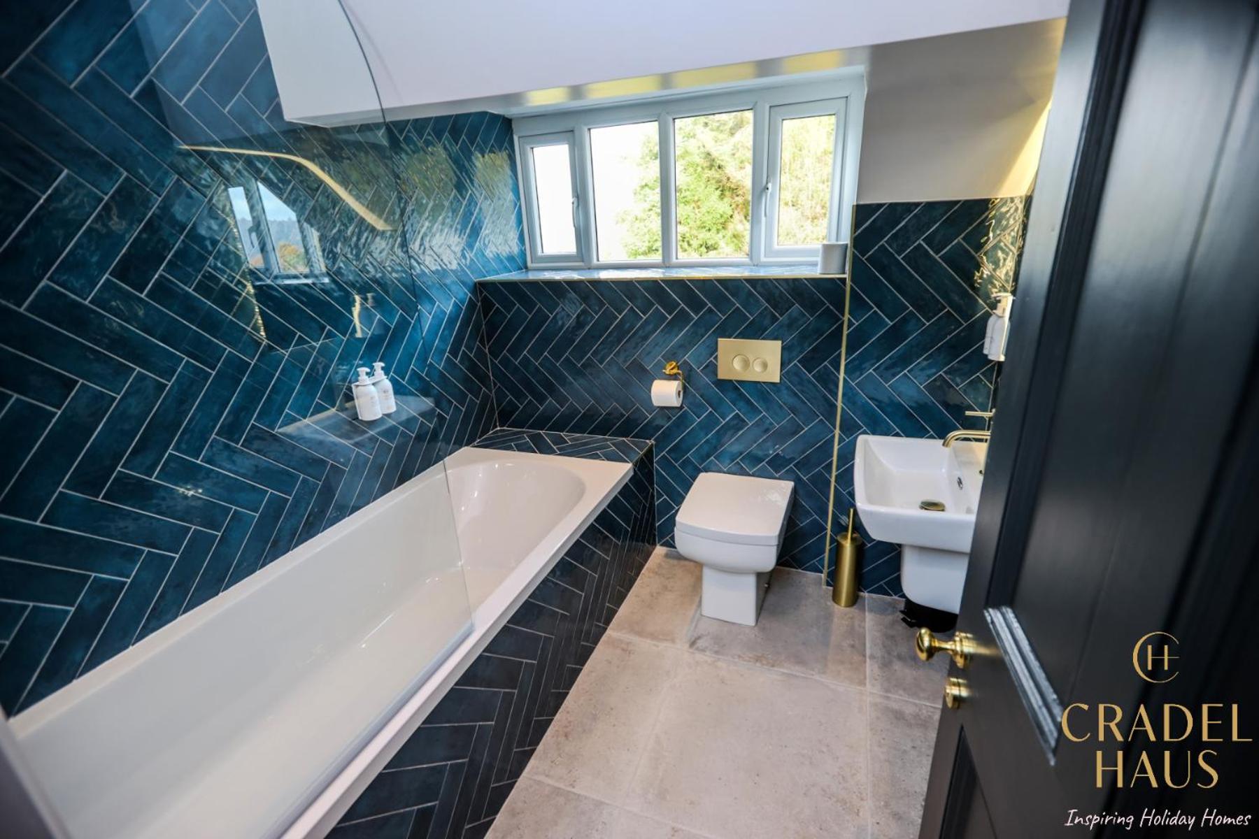 Fair Rigg by Cradel Haus - Ultra Luxury Lakes Holiday Homes, Pet Friendly, Parking & EV Plug