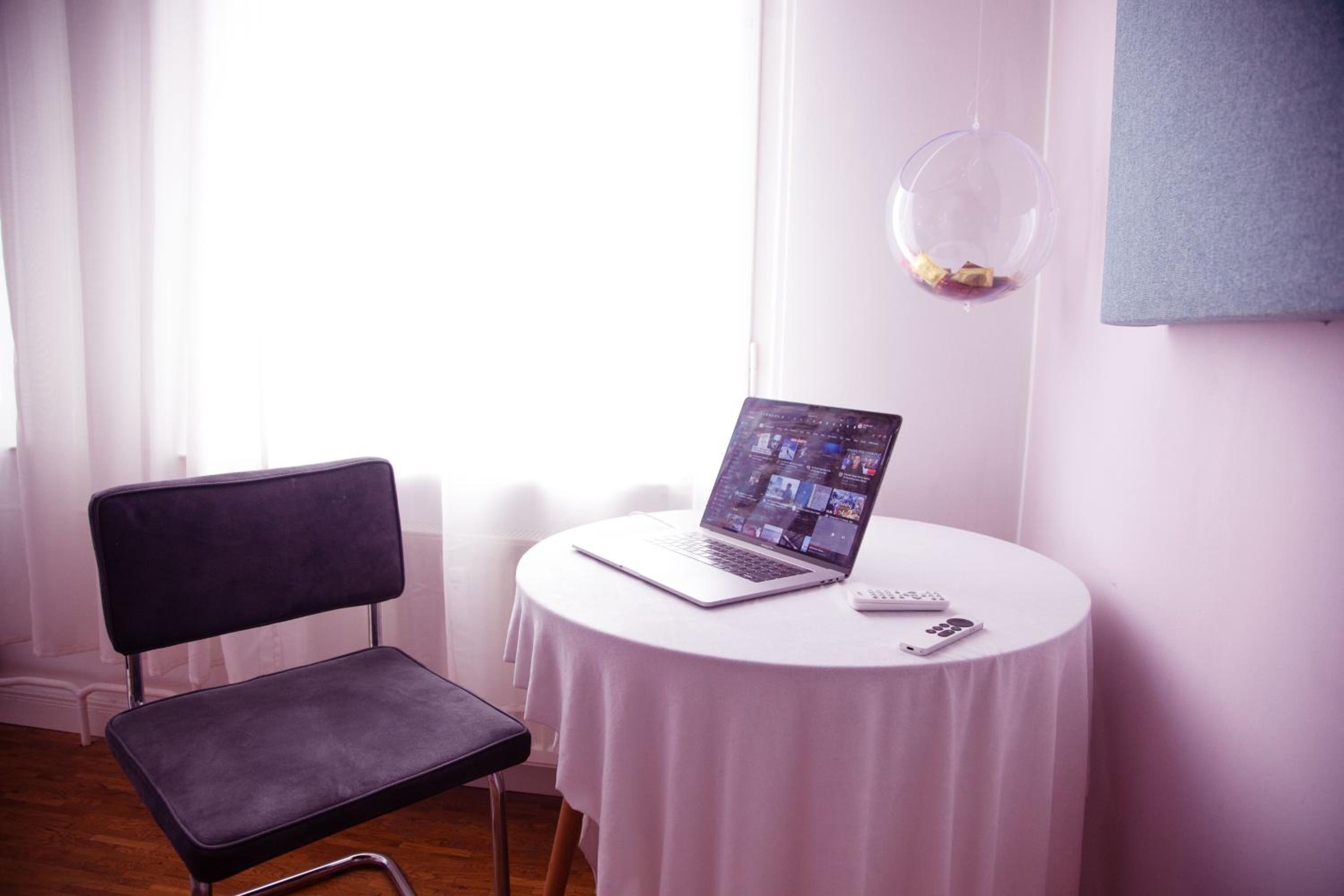 Huge Apartment with Home Cinema and Kitchen in Friedrichshain